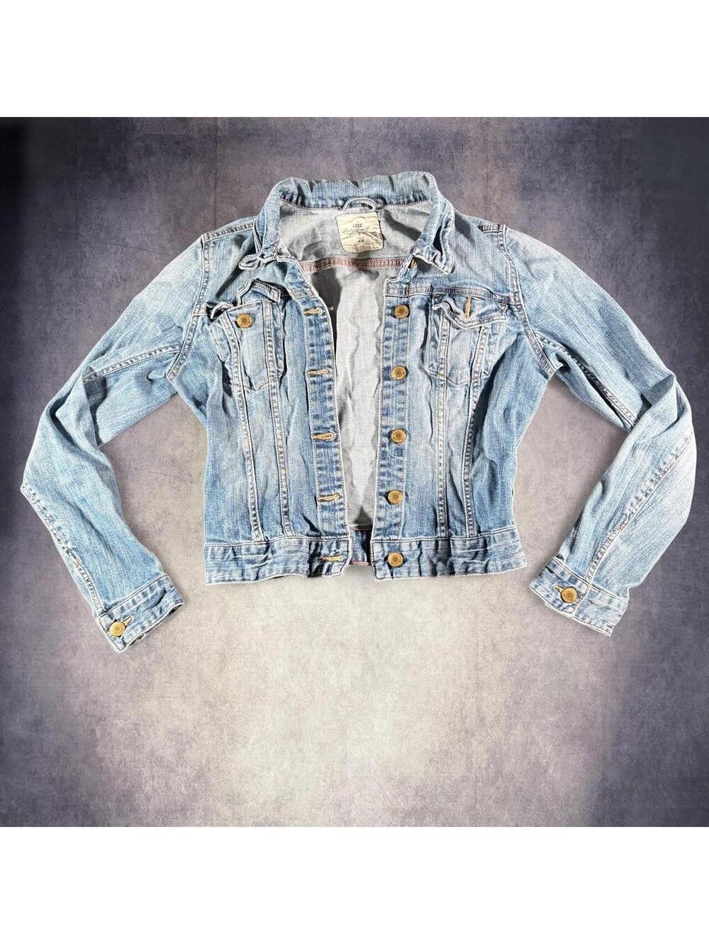 Women’s L.O.G.G. by H&M blue button up denim jacket